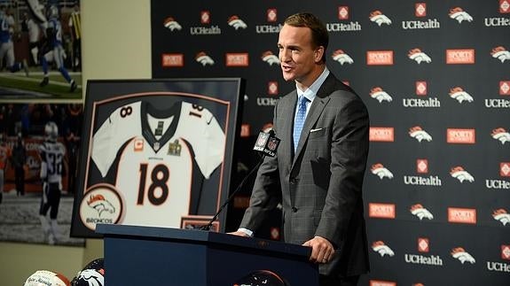 La estrella Peyton Manning anuncia su retirada