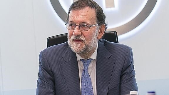 Los barones del PP cierran filas con Rajoy tras las primeras voces que cuestionan su liderazgo en público