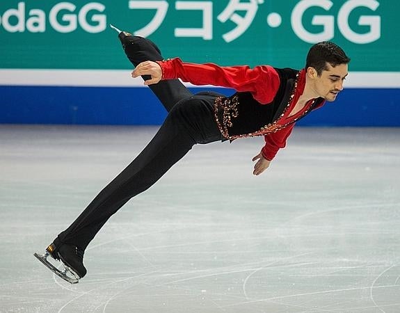 Javier Fernández se clasifica por detrás de Yuzuru Hanyu en el programa corto