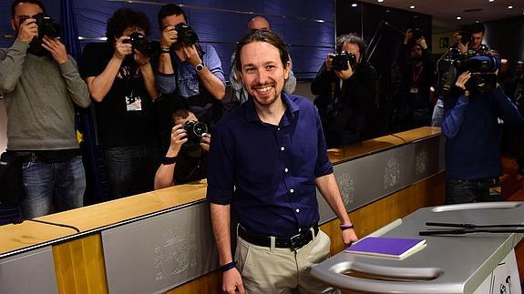 Iglesias se enroca en su Gobierno a la valenciana e invita a Ciudadanos a ceder