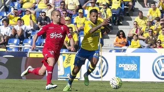 El Sporting reacciona pero se queda a medio camino