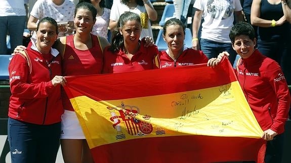 España asciende al Grupo Mundial tras someter a Italia