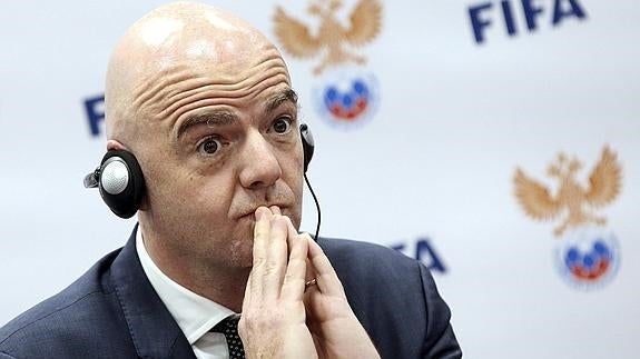 Infantino: «El Mundial de 2022 se jugará en noviembre y diciembre»