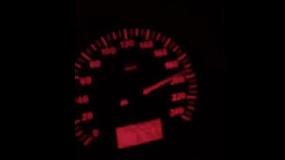 16 minutos de barbaridades al volante en directo y a ritmo de reguetón