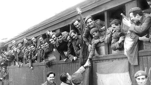 «Los miembros de la División Azul se quejaban de que eran considerados como proscritos a su regreso a España»