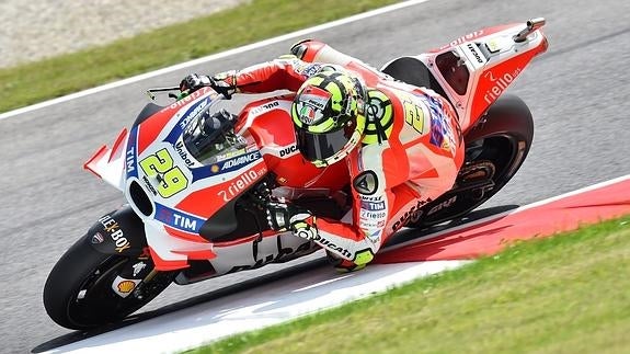 Iannone domina en el Gran Premio de Ducati