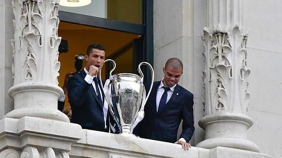 El madridismo se echa a la calle para festejar la Copa de Europa