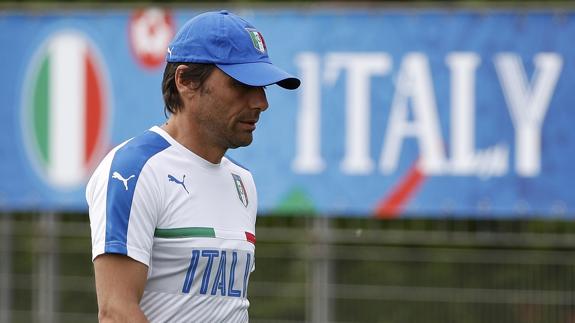 Conte: «Es extraño ganar tu grupo y que te toque España»