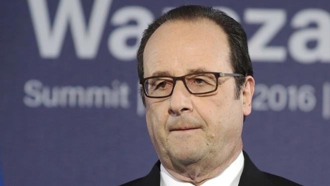 El peluquero de Hollande cobra 9.895 euros mensuales