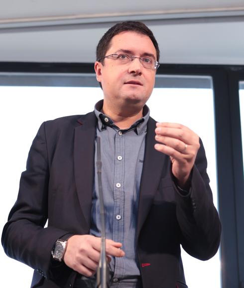 El PSOE pide a C's que respete su «no» a Rajoy como ellos que negocie con el PP