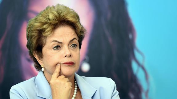 El Senado aprueba continuar el proceso de destitución de Rousseff