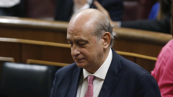 El Congreso aprueba la creación de una comisión de investigación a Fernández Díaz