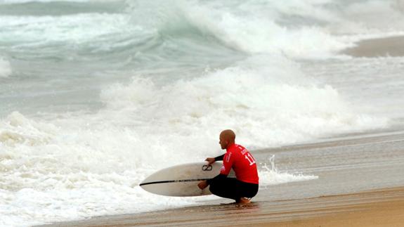 Kelly Slater no asegura su participación en el estreno olímpico del surf