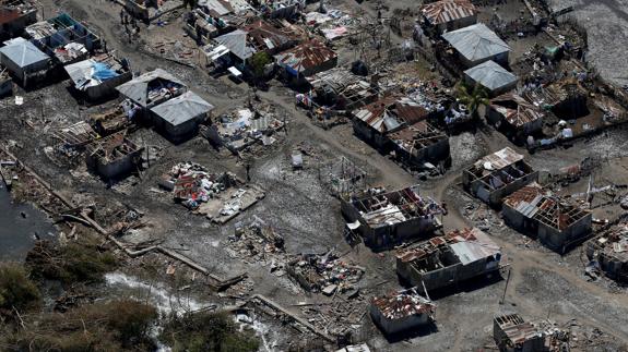 Ascienden a mil los muertos por el paso del huracán Matthew por Haití