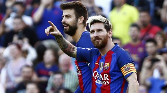 Messi arrebata los focos a Rafinha en la goleada al Deportivo