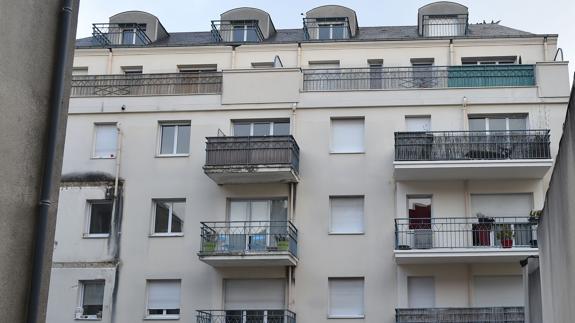 Cuatro jóvenes muertos y una decena heridos tras derrumbarse un balcón en Francia