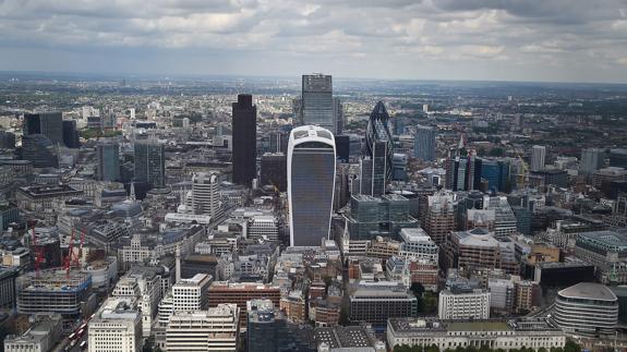 Los grandes bancos abandonarán la 'City' en 2017 por el 'Brexit'