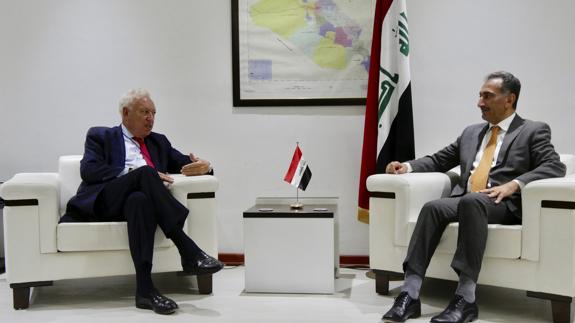 García-Margallo visita a las tropas españolas en Irak