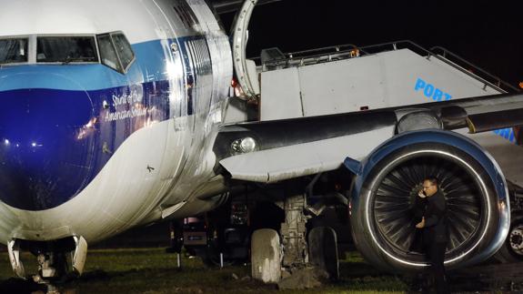 El avión del candidato republicano a vicepresidente de EE UU se sale de la pista al aterrizar en Nueva York