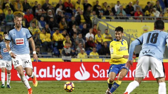 Viera da el triunfo a Las Palmas en el último suspiro