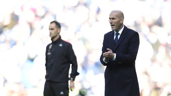 Zidane: «Cristiano tiene que acabar su carrera aquí, como hice yo hace años»