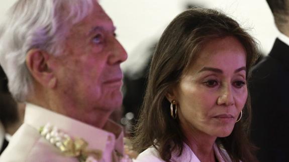 Mario Vargas Llosa conoce a la familia de Isabel Preysler en Filipinas