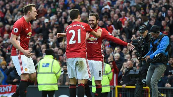 El Arsenal empata en Old Trafford con un solo remate