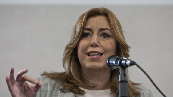 Susana Díaz ve compatible la presidencia autonómica y la Secretaría General del PSOE