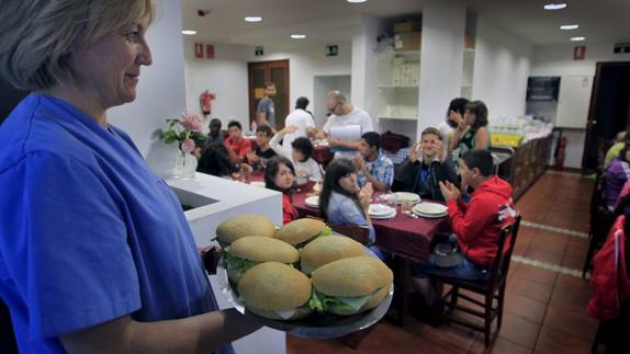 La mitad de los españoles conoce casos en su entorno de pobreza infantil