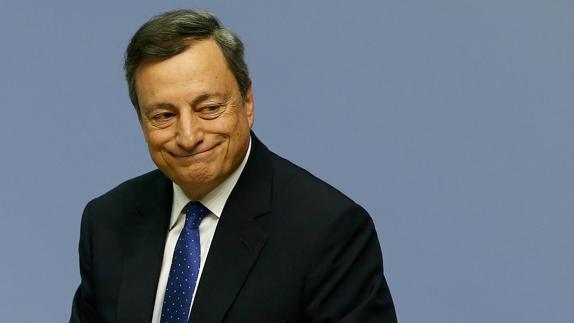 Draghi advierte sobre la debilidad de la eurozona con los cambios políticos y monetarios