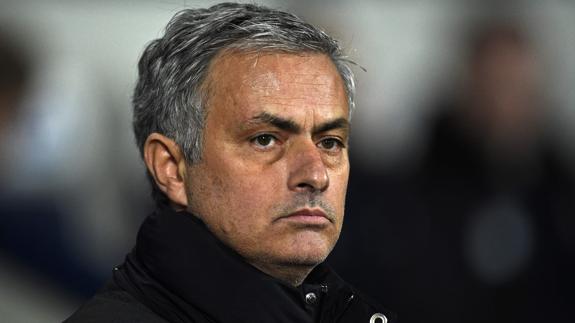 Mourinho sostiene que el calendario navideño favorece al Chelsea