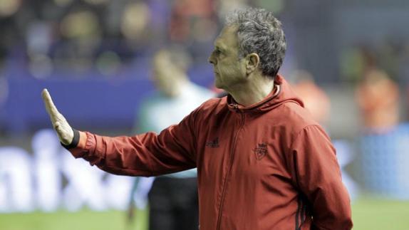 Caparrós cae en Osasuna y le sustituye Vasiljevic