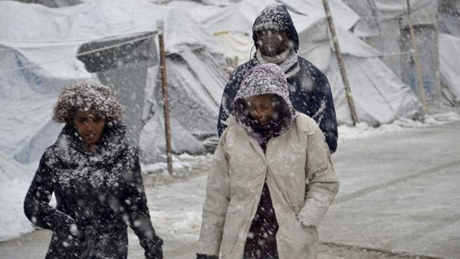 La ola de frío en Europa pone en riesgo de muerte a miles de refugiados