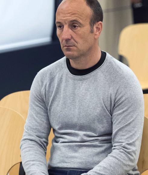 La persona juzgada por planear un atentado contra Patxi Lopez no es un «miembro legal» de ETA