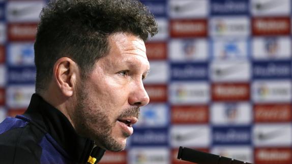 Simeone confirma la titularidad de Torres y Gaitán ante el Betis