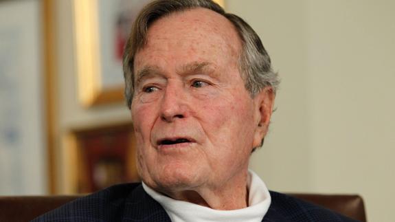 Hospitalizan al expresidente George H. W. Bush en Houston