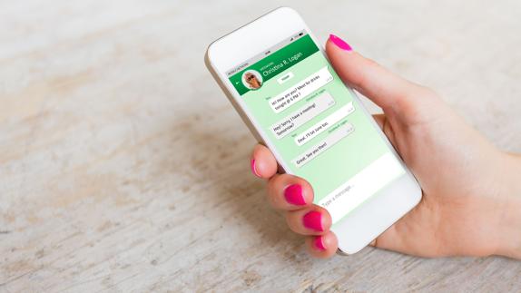 iPhone ya permite enviar mensajes por Whatsapp sin conexión a internet