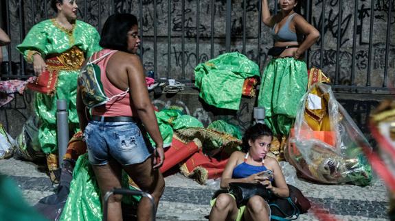 El carnaval de Río, una fiesta de la lujuria con bastidores pestilentes