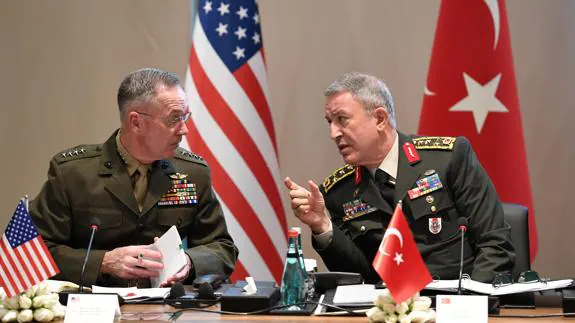 Los jefes militares de EE UU, Rusia y Turquía debaten la situación en Siria e Irak
