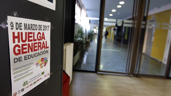 La primera huelga general educativa en cuatro años termina en guerra de cifras