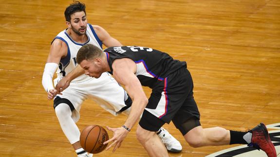 Calderón disfruta del triunfo de los Hawks en su debut