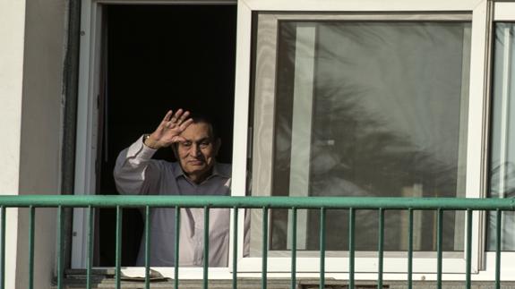 La justicia de Egipto autoriza la puesta en libertad del expresidente Mubarak