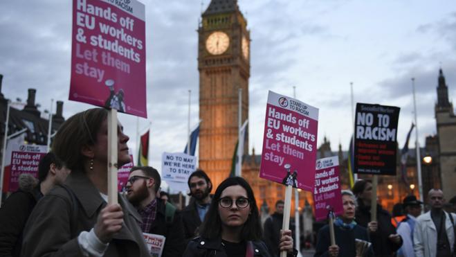 El Parlamento británico aprueba definitivamente la ley del 'Brexit'