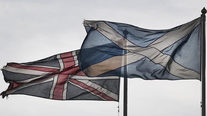 La independencia gana adeptos en una Escocia dividida sobre su futuro
