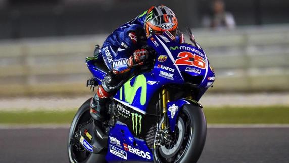 Viñales da el primer golpe en MotoGP