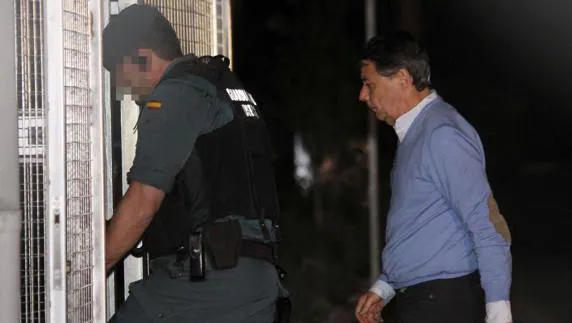 El hermano de González se reunió con el 'número dos' de Interior al sospechar que estaban siendo investigados
