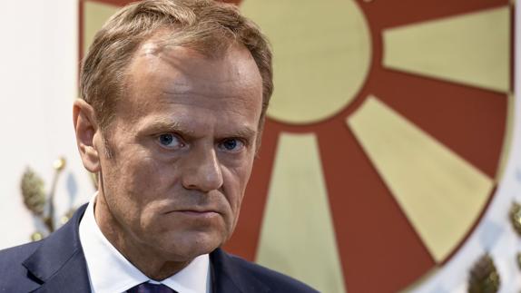 Tusk: «Se debe resolver primero el 'Brexit' antes de hablar de comercio»