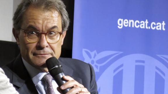 Artur Mas cree que la Fiscalía actuará contra la compra de urnas