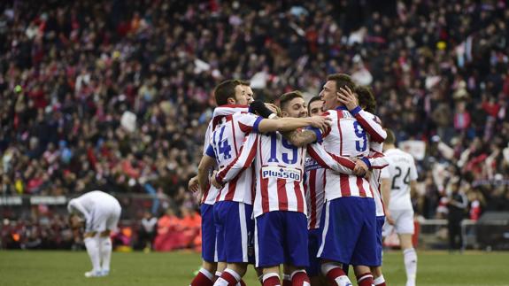 Aferrados al 4-0 que hundió al Madrid en el Calderón