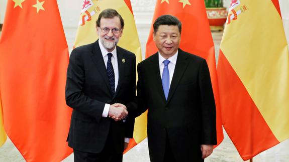 Rajoy resalta ante el presidente chino Xi la fortaleza de la economía española tras la crisis